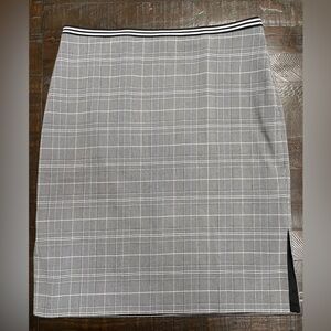 BOGO SALE Banana Republic Plaid Pencil Skirt